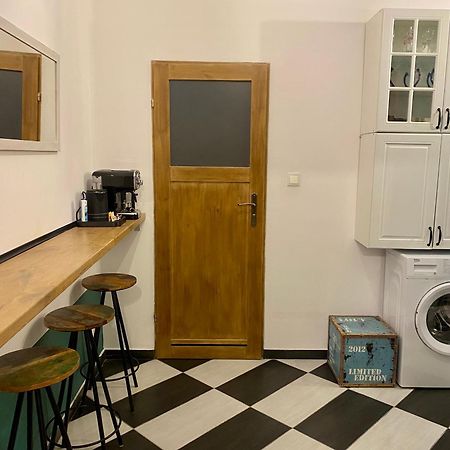 Topolove Rooms & Apartments 克拉科夫 外观 照片