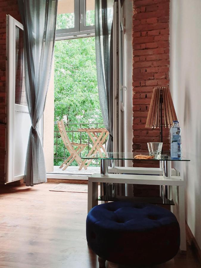 Topolove Rooms & Apartments 克拉科夫 外观 照片