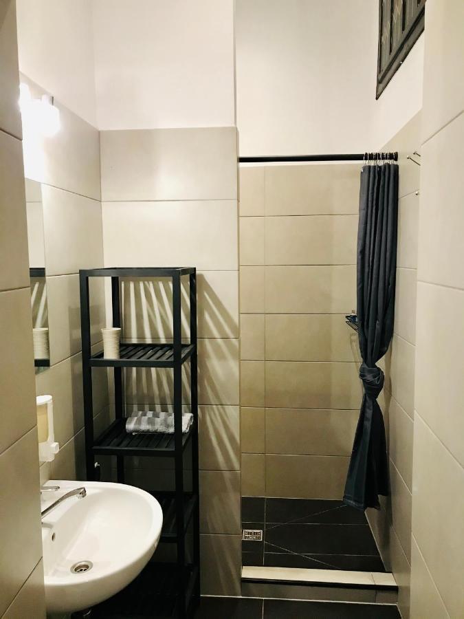 Topolove Rooms & Apartments 克拉科夫 外观 照片