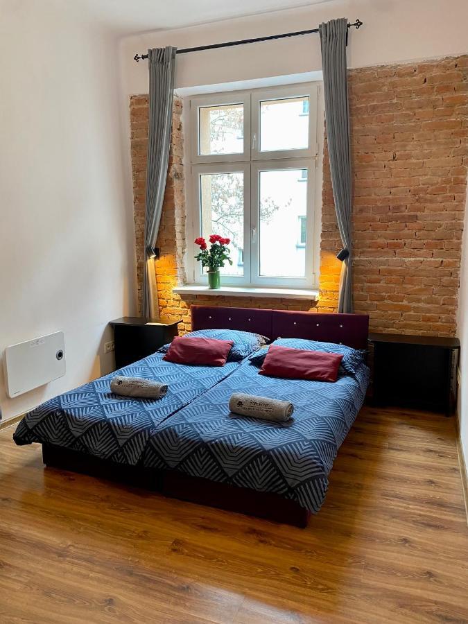Topolove Rooms & Apartments 克拉科夫 外观 照片