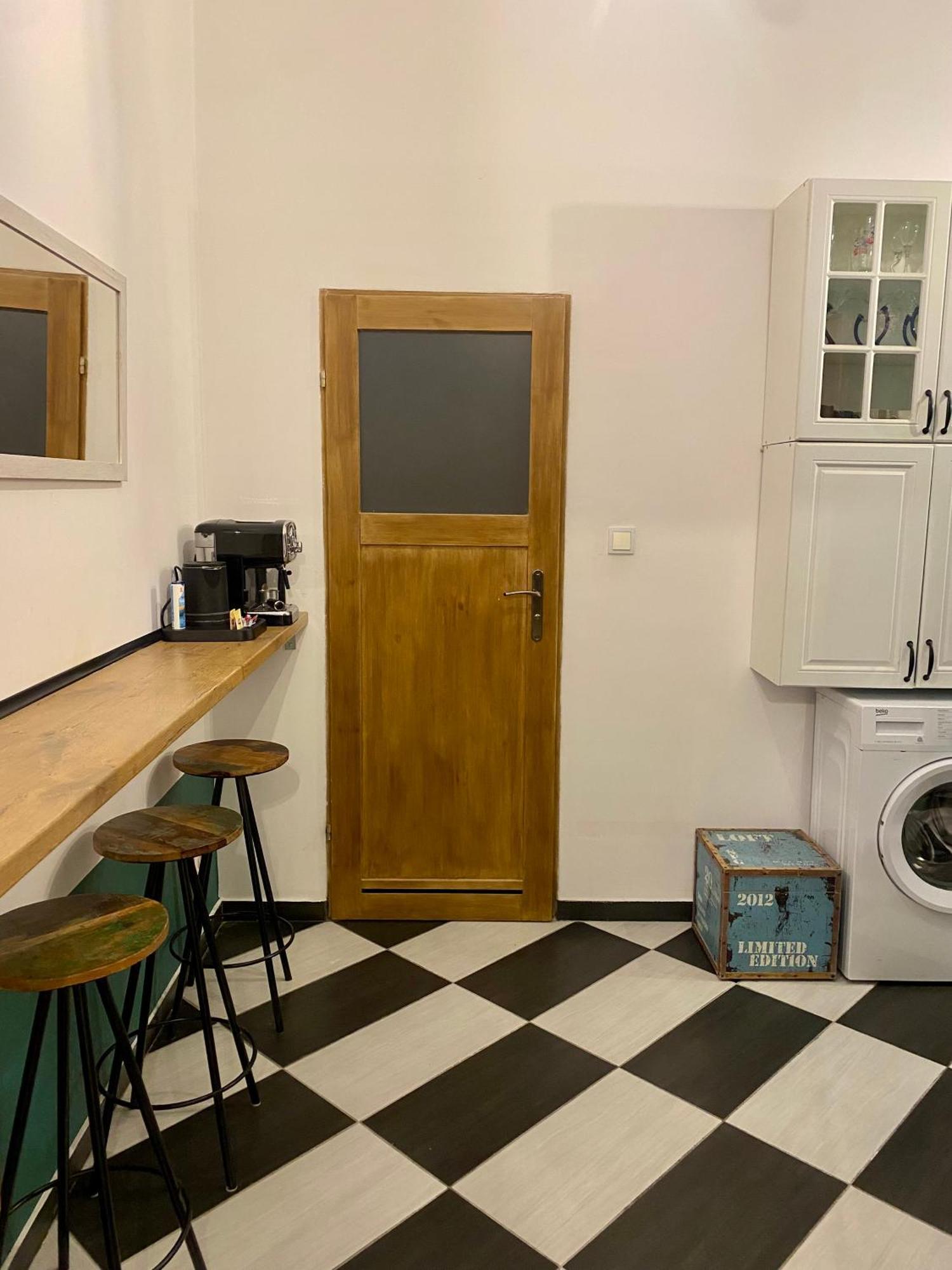 Topolove Rooms & Apartments 克拉科夫 外观 照片