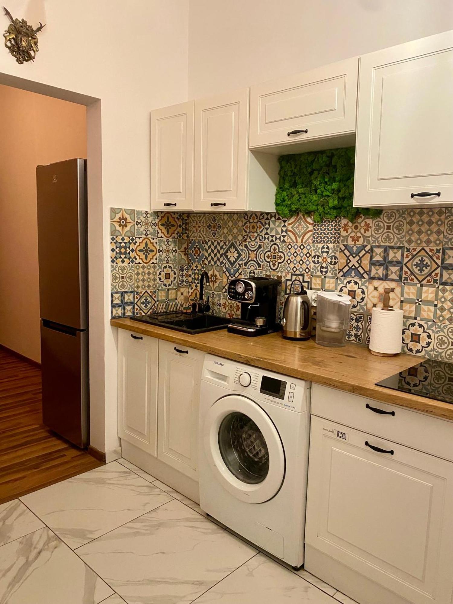 Topolove Rooms & Apartments 克拉科夫 外观 照片